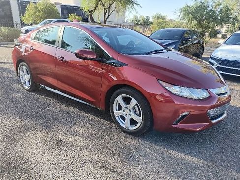 Used 2018 Chevrolet Volt LT w/ LT Driver Confidence Package FWD image 7