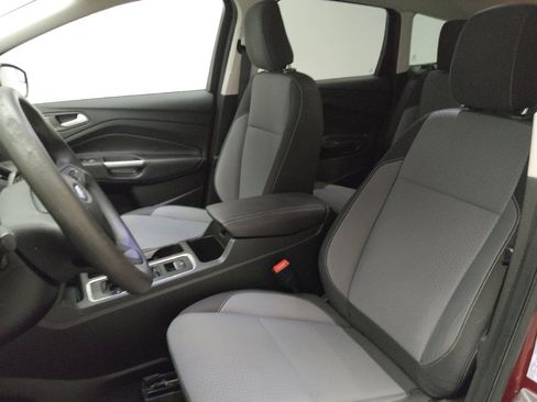 Used 2019 Ford Escape SE FWD image 17