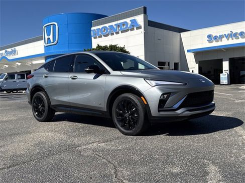 Used 2025 Buick Envista Sport Touring image 2