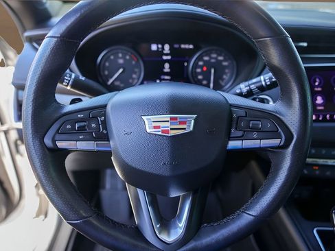 Used 2022 Cadillac XT4 Sport image 12