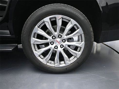 Used 2022 GMC Yukon Denali image 15