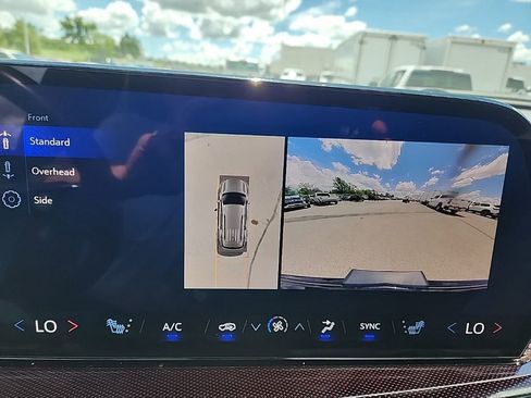 Certified 2024 Chevrolet Traverse Z71 AWD/4WD image 28