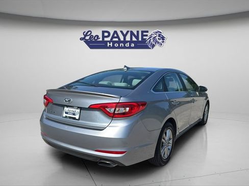 Used 2017 Hyundai Sonata SE FWD image 5