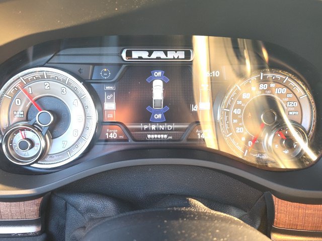 Used 2022 RAM 1500 Limited AWD/4WD image 2