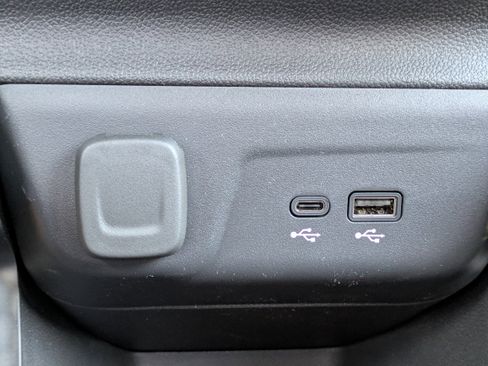 New 2025 Chevrolet TrailBlazer ACTIV w/ Convenience Package image 11