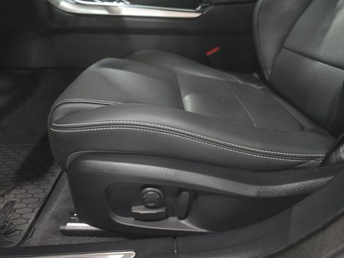 Used 2023 Jaguar XF R-Dynamic SE image 26