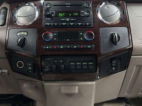 Used 2008 Ford F550 4x4 Crew Cab Super Duty image 25