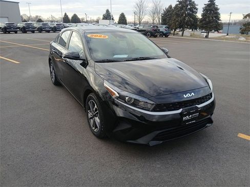 Certified 2022 Kia Forte LXS w/ LXS Technology Package image 1