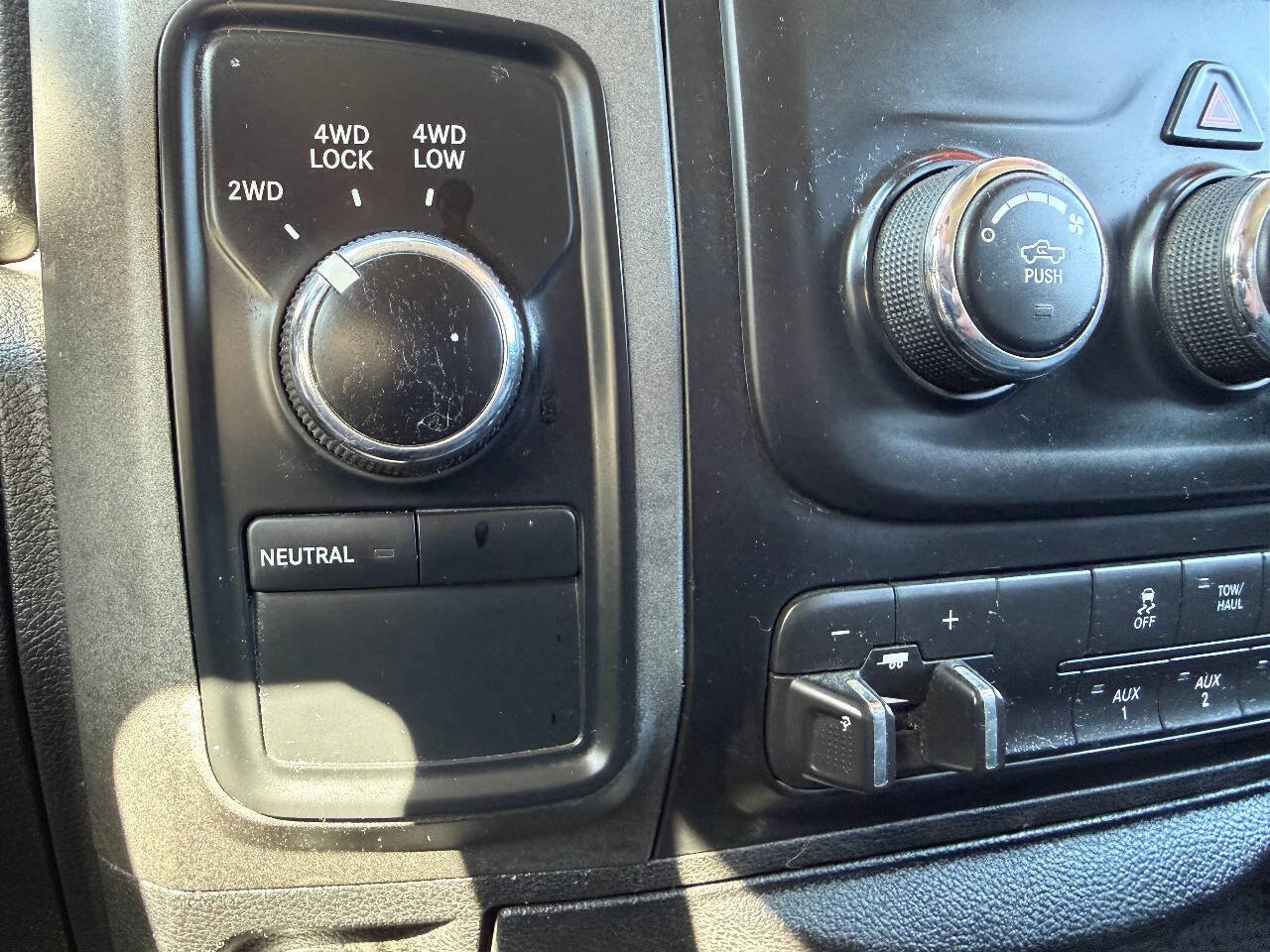 Used 2013 RAM 3500 Tradesman w/ Chrome Appearance Group AWD/4WD image 19