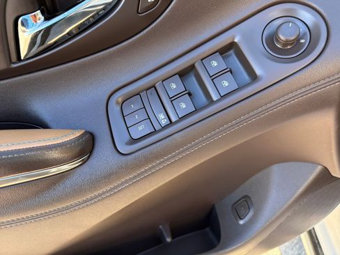 Used 2014 Buick LaCrosse Leather image 16