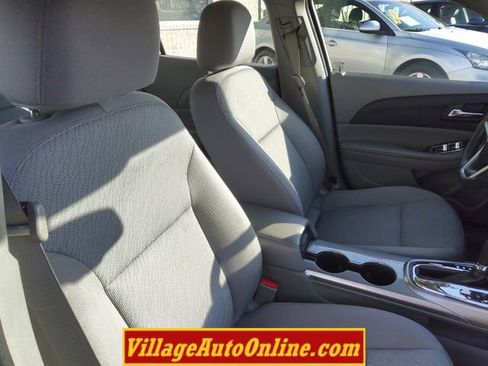 Used 2013 Chevrolet Malibu LS image 30