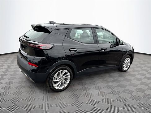 Used 2023 Chevrolet Bolt EUV LT image 6