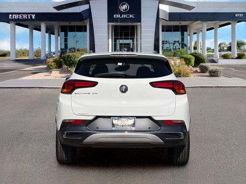 Used 2021 Buick Encore GX Essence w/ Advanced Technology Package FWD image 9