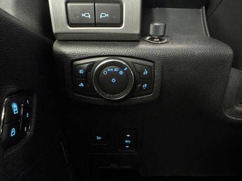 Used 2017 Ford F250 Platinum w/ Platinum Ultimate Package AWD/4WD image 20