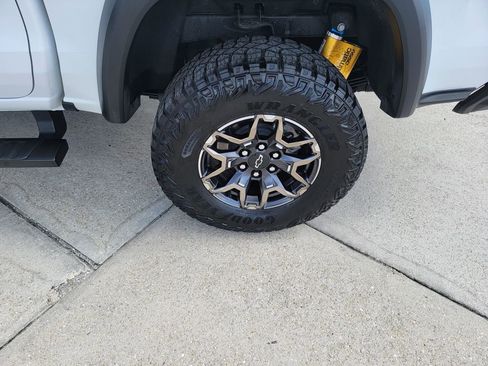 Used 2026 Chevrolet Colorado ZR2 image 22