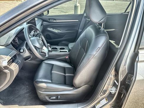 Used 2026 Nissan Altima 2.5 SR FWD image 11