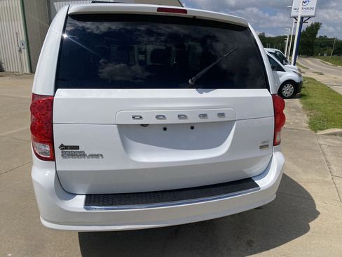 Used 2019 Dodge Grand Caravan GT FWD image 11