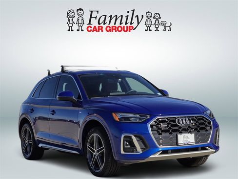 Used 2021 Audi Q5 e Premium Plus w/ Premium Plus Package image 4