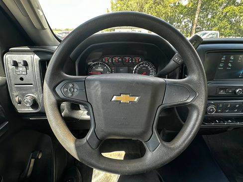 Used 2018 Chevrolet Silverado 2500 W/T RWD image 23