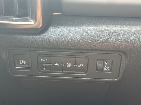 Used 2024 GMC Hummer EV 2X AWD/4WD image 33
