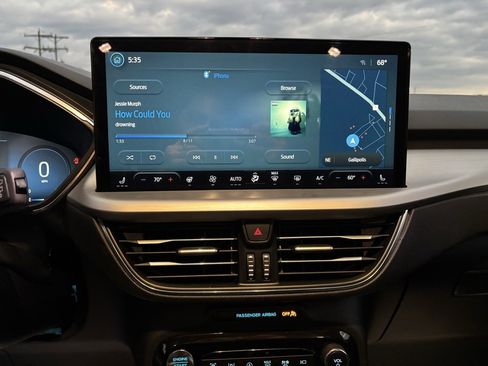 Used 2024 Ford Escape Platinum image 15