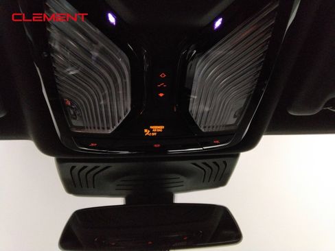 Used 2023 BMW X4 xDrive30i image 23