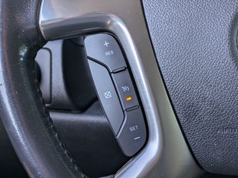 Used 2007 Chevrolet Avalanche LT w/ LT Preferred Equipment Group image 24