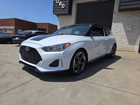 Used 2020 Hyundai Veloster Turbo Ultimate FWD image 3