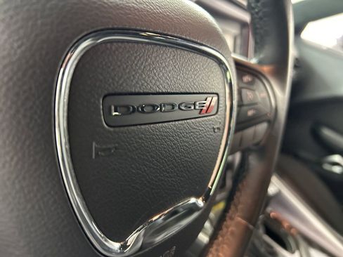 Used 2017 Dodge Challenger R/T image 30