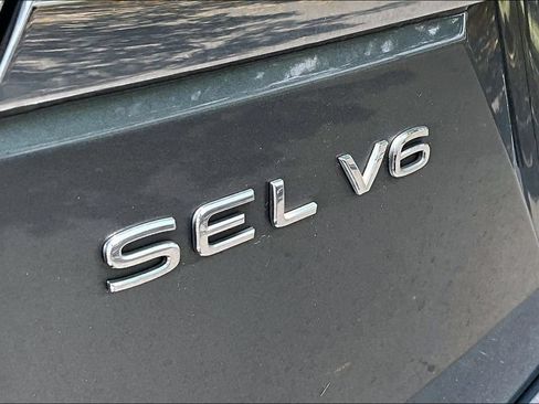 Used 2023 Volkswagen Atlas SEL Premium AWD/4WD image 34