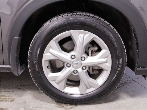 Certified 2023 Honda HR-V LX image 12