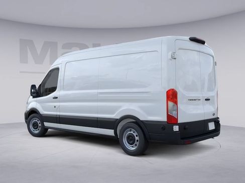 New 2026 Ford Transit 250 148 Medium Roof w/ Load Area Protection Package RWD image 4