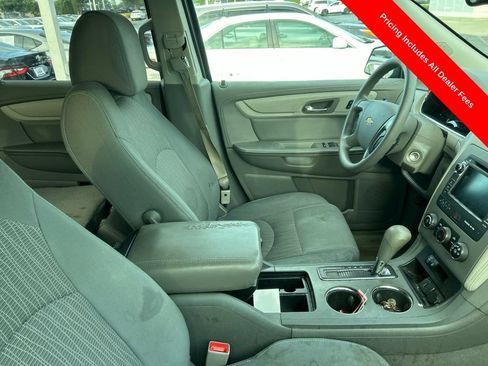 Used 2016 Chevrolet Traverse LS FWD image 3