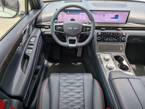 Used 2025 Genesis GV80 3.5T e-SC AWD/4WD image 15