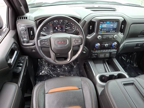 Certified 2021 GMC Sierra 1500 AT4 w/ AT4 Preferred Package image 12