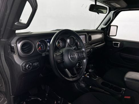 Used 2021 Jeep Wrangler Unlimited Sport AWD/4WD image 9