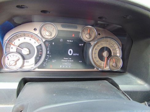 Used 2014 RAM 2500 SLT w/ HD Snow Plow Prep Group AWD/4WD image 28