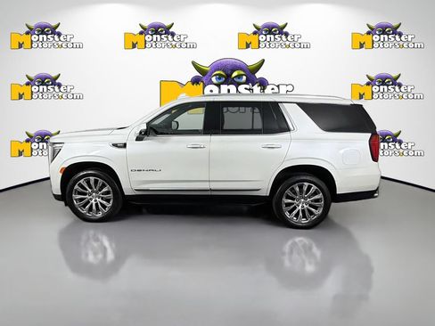 Used 2022 GMC Yukon Denali AWD/4WD image 8