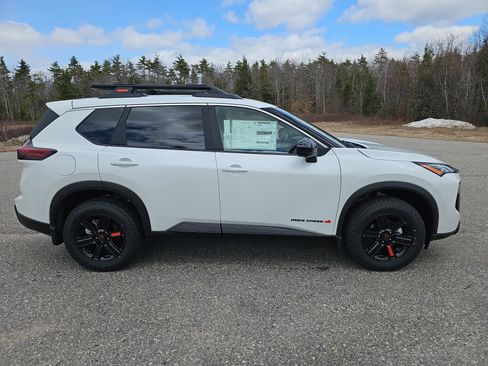New 2026 Nissan Rogue SV AWD/4WD image 8