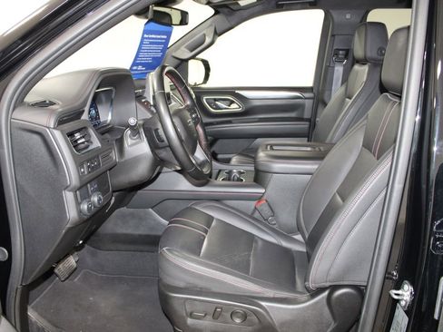 Used 2024 Chevrolet Suburban RST RWD image 24