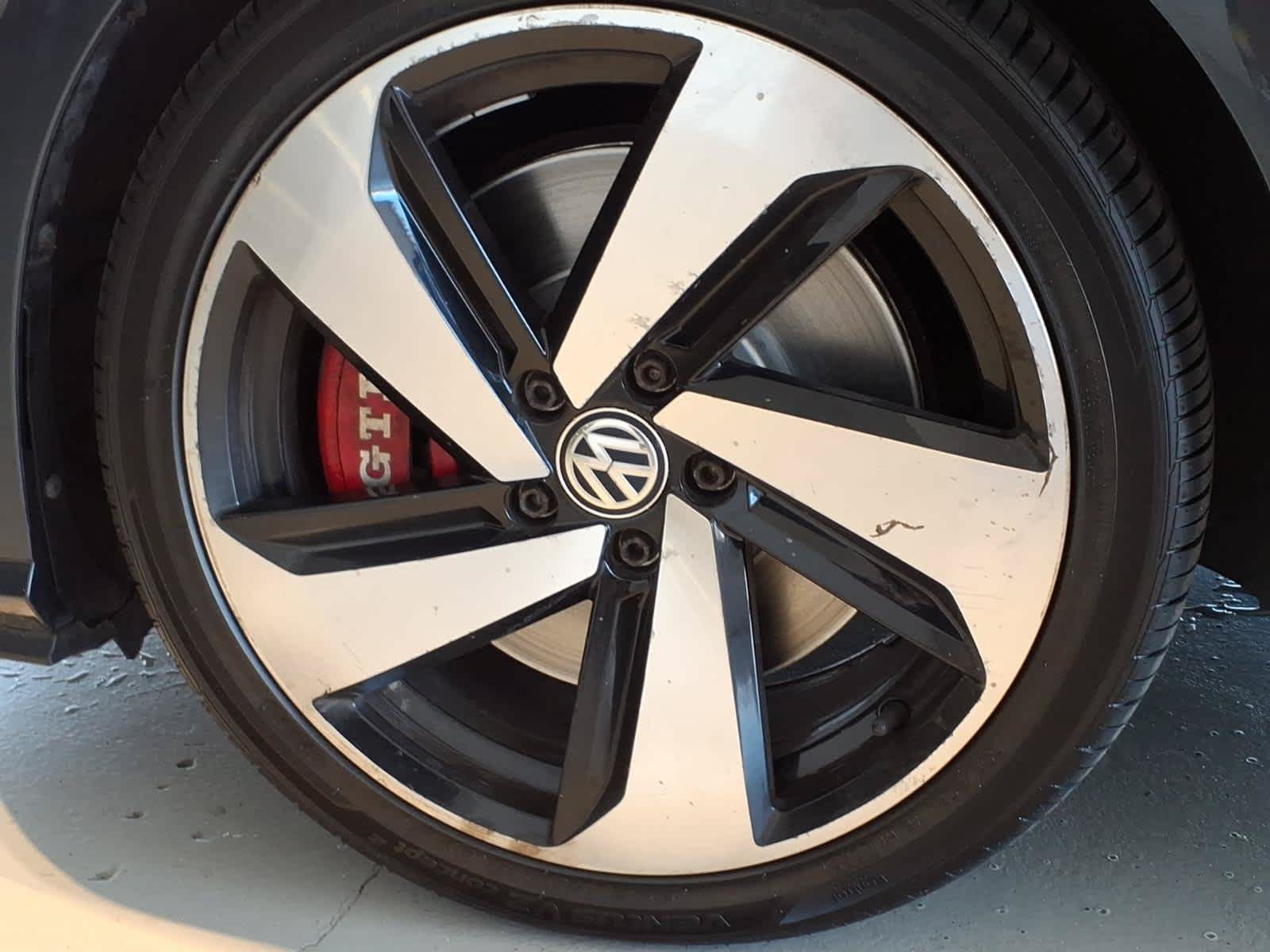 Used 2018 Volkswagen GTI SE w/ SE Leather Package FWD image 8