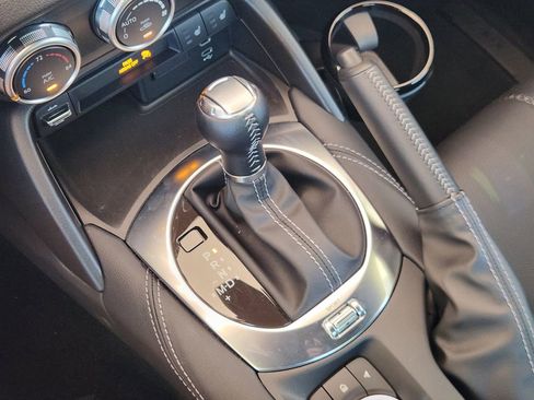 Used 2025 MAZDA MX-5 Miata RF Grand Touring RWD image 20