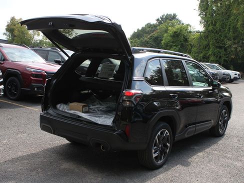 New 2026 Subaru Forester Premium AWD/4WD image 7