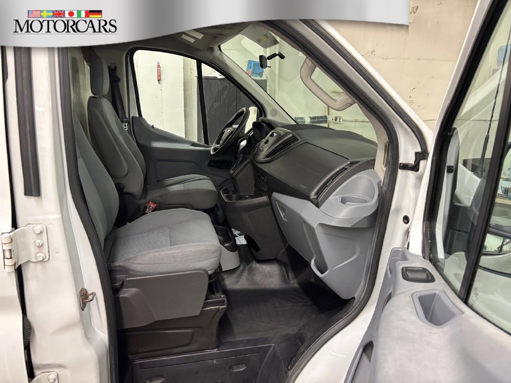 Used 2015 Ford Transit 250 130 Low Roof w/ Exterior Upgrade Package RWD image 18