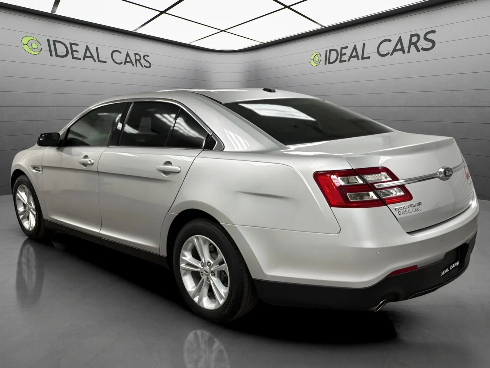 Used 2014 Ford Taurus SEL w/ Equipment Group 201A FWD image 7