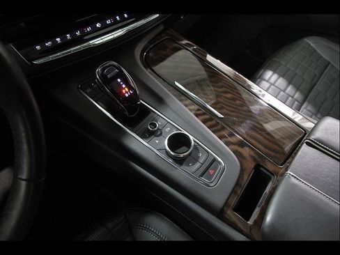 Used 2022 Cadillac Escalade Sport Platinum AWD/4WD image 17