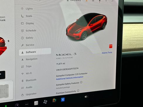 Used 2018 Tesla Model 3 Mid Range image 25