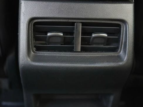Used 2020 Ford Edge SEL FWD image 28