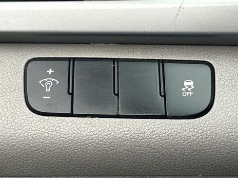 Used 2017 Hyundai Elantra SE FWD image 20