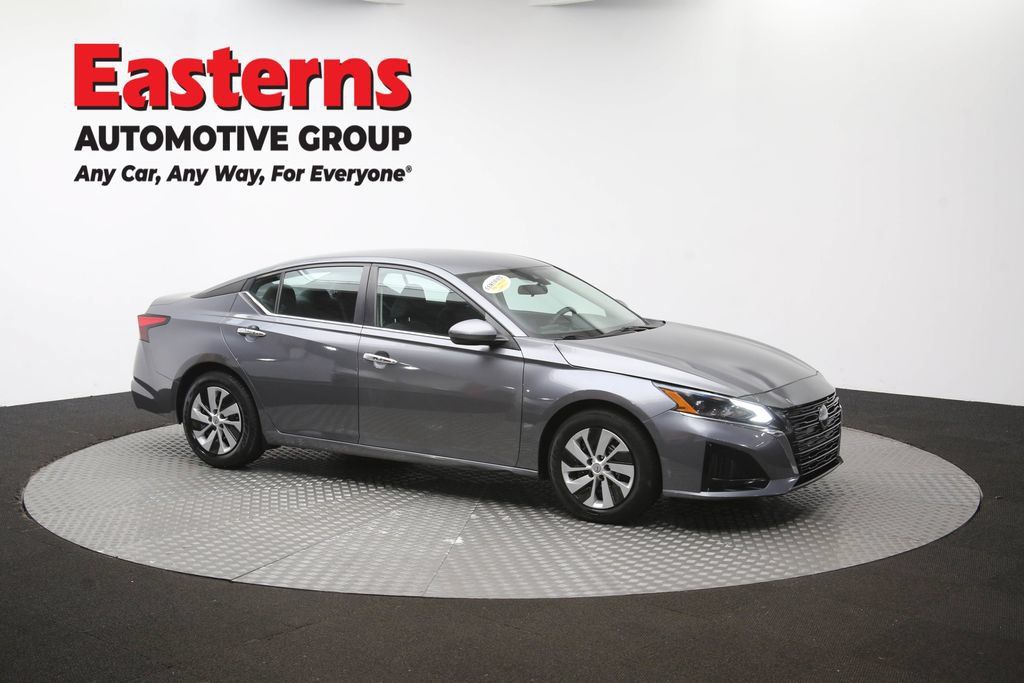 Used 2023 Nissan Altima 2.5 S FWD image 48